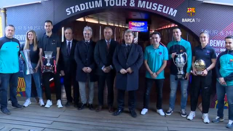 La Supercopa ya luce en las vitrinas del museo del Barça