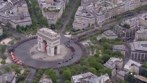 Francia celebra el Día de la Bastilla con un homenaje a la India