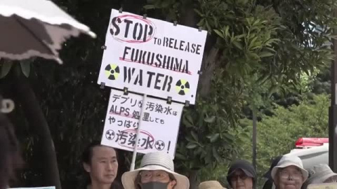 Continúan las protestas en Japón por la liberación de agua radiactiva de la planta de Fukushima