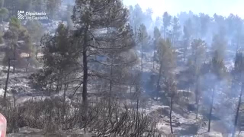 El viento y el calor dificultan poner fin a los incendios de Castellón y Teruel