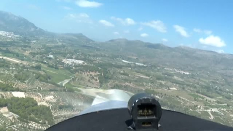 Pilotos privados echan una mano en la lucha contra el fuego