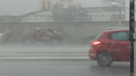 Una tormenta de granizo deja grandes destrozos en un pueblo de Sevilla