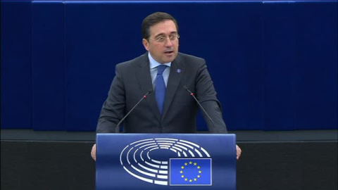 Albares urge al Parlamento Europeo a trabajar por la solución de los dos estados "con mucha urgencia"