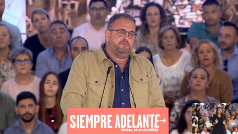 Declaraciones de Antonio Rodríguez Osuna, alcalde de Mérida, en un mitin el 14 de octubre de 2023, sobre acoger personas migrantes que llegaron a Canarias en la ciudad