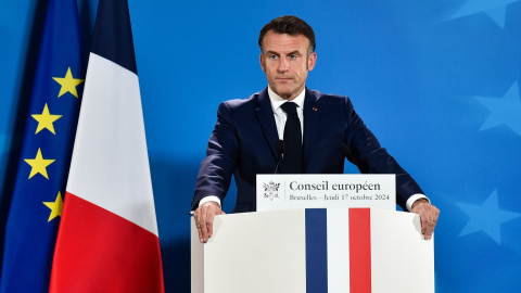 Macron foto cumbre extraordinaria Consejo Europeo