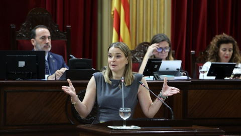 La presidenta del Govern Balear, Marga Prohens, en el Parlament balear, a 2 de octubre de 2024, en Palma de Mallorca.