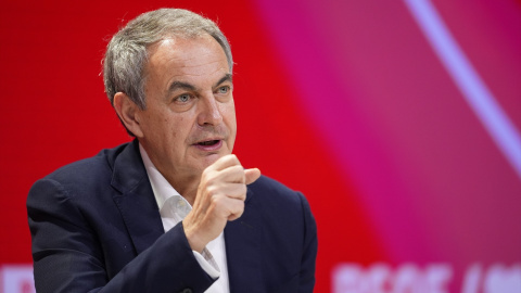 El expresidente José Luis Rodríguez Zapatero durante una alocución en el Congreso Federal del PSOE, a 30 de noviembre de 2024 en Sevilla.