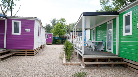 Bungalows en un camping de Madrid.