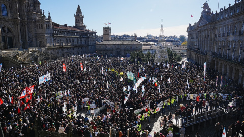 Imagen de una la manifestación contra Altri celebrada el pasado domingo en Santiago, con los participantes que pudieron acceder a la praza do Obradoiro