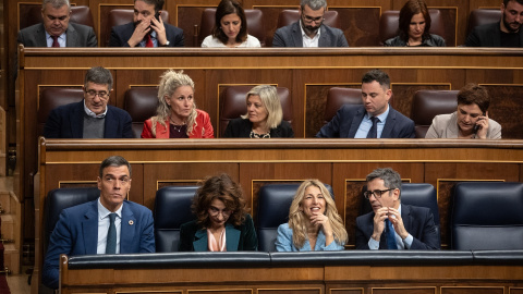 Pedro Sánchez, María Jesús Montero, Yolanda Díaz y Félix Bolaños, durante una sesión plenaria, en el Congreso de los Diputados.