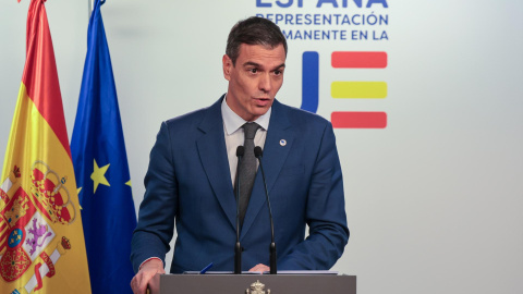 El presidente del Gobierno español, Pedro Sánchez, habla durante una conferencia de prensa después de la Cumbre de la UE en Bruselas, Bélgica, el 19 de diciembre de 2024.