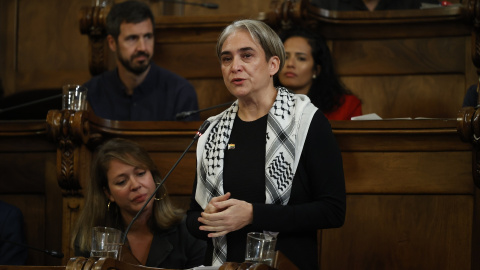 La exalcaldesa de Barcelona y líder de los Comuns en el Ayuntamiento, Ada Colau, durante su último pleno en el Ayuntamiento de Barcelona, a 25 de octubre de 2024