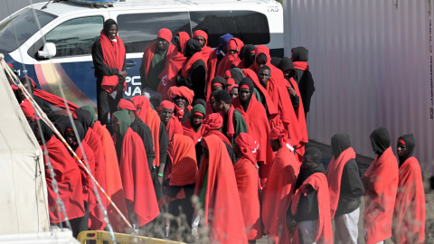 Migrantes llegados a la isla de El Hierro.