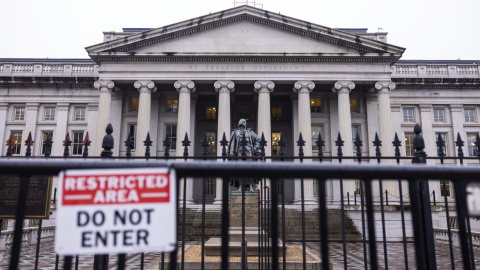 Foto de la fachada del Departamento del Tesoro en Washington (EEUU).