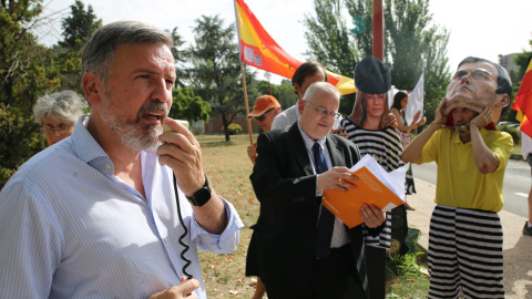 El presidente de Hazte Oír, Ignacio Arsuaga, junto a activistas del 'lobby' ultra en una imagen de sus redes sociales.