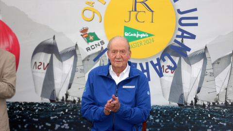 Juan Carlos de Borbón, preside la entrega de trofeos de la Regata Rey Juan Carlos I El Corte Inglés Máster en el club náutico, a 29 de septiembre de 2024, en Sanxenxo.