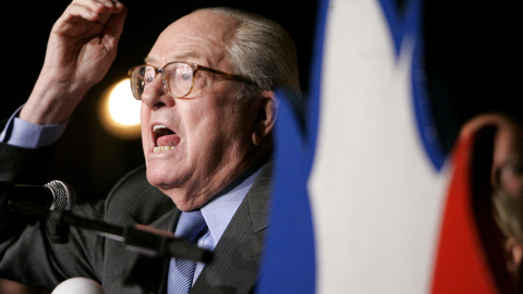 Jean Marie Le Pen durante un discurso en París, a 14 de noviembre de 2005.