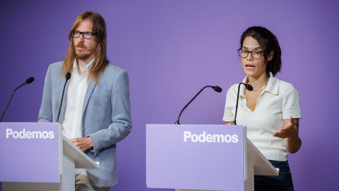 Pablo Fernández e Isa Serra, portavoces de Podemos, en una imagen de archivo.