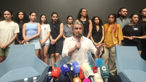 El productor musical Nacho Cano ofrece declaraciones a los medios.