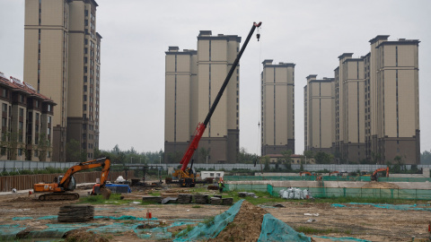 Edificios de viviendas en construcción promovidos por la inmobiliaria Country Garden en la ciudad china de Tianjin.