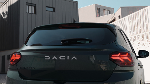 El coche más querido en España es de Dacia y contará con un motor híbrido, pero no caerá rendido a la moda SUV