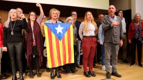 La presentació del full de ruta de l'ANC ha finalitzat amb el Cant dels Segadors.