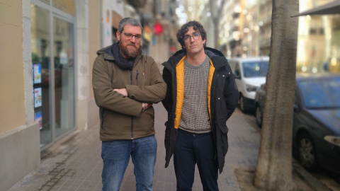 Marc Almodóvar i Andreu Rosés, autors de 'Moros contra Franco', fotografiats a Barcelona.