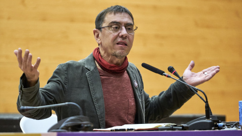 El cofundador de Podemos Juan Carlos Monedero interviene durante la celebración de la 'Uni de otoño' en la Facultad de Ciencias Políticas de la Universidad Complutense de Madrid, a 5 de noviembre de 2022, en Madrid (España).