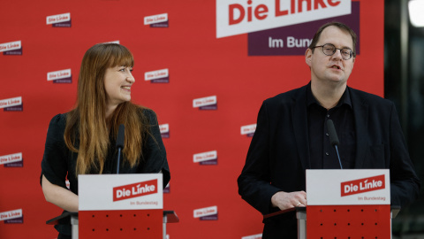 Miembros del partido alemán Die Link, Heidi Reichinnek y Soeren Pellmann el 25 de febrero de 2025 en Berlín.