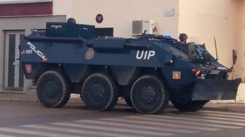  La tanqueta que está utilizando la Policía Nacional en las protestas de Cádiz. EP