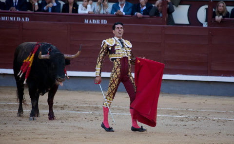  Alejandro Talavante durante la tradicional corrida por el Día de la Hispanidad, en la Plaza de Toros de Las Ventas, a 12 de octubre de 2022, en Madrid (España). Jose Velasco / Europa Press