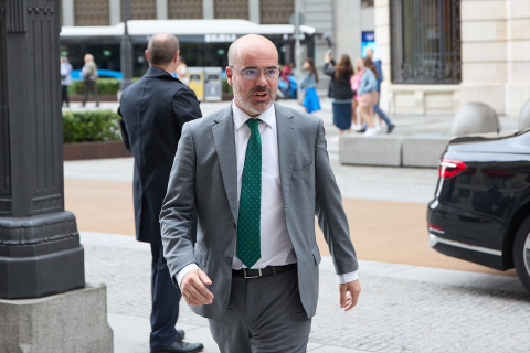  El delegado del Gobierno en la Comunidad de Madrid, Francisco Martín, a su llegada al acto de entrega del Premio Gumersindo de Azcárate, en el Casino de Madrid, a 7 de junio de 2023, en Madrid (España). Jesús Hellín / Europa Press