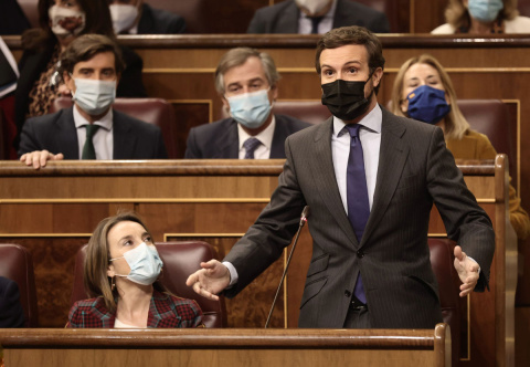  El líder del PP, Pablo Casado, interviene en una sesión plenaria celebrada en el Congreso de los Diputados, a 15 de diciembre de 2021, en Madrid, (España).- EUROPA PRESS