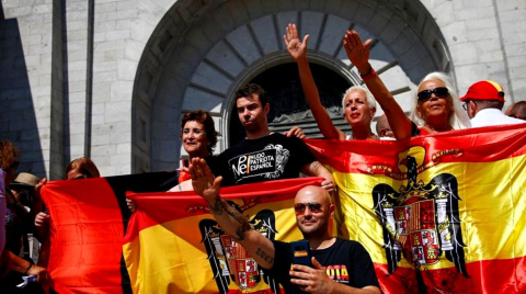  Manifestantes franquistas en una imagen de archivo.- Javier Barbancho / REUTERS