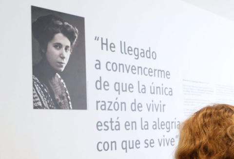  Rincón dedicado a María Lejárraga en una biblioteca de Hortaleza (Madrid).- Diario de Madrid