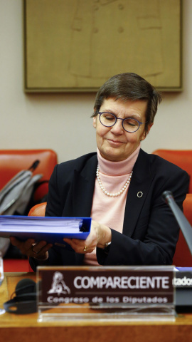 La presidenta de la Junta Única de Resolución (JUR), Elke König, durante su comparecencia ante la comisión del Congreso que investiga el origen de la crisis financiera y el posterior rescate bancario. EFE/J.P. Gandul