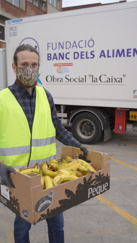 La Fundación ”la Caixa” destina un millón de euros más a la campaña "Ningún hogar sin alimentos”, impulsada conjuntamente con CaixaBank, sumando así 2 millones de euros recaudados.