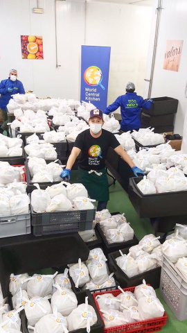 Voluntarios en el Banco de Alimentos de Barcelona.