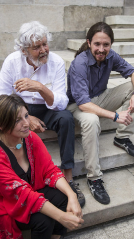 30/5/22 Yolanda Díaz y Xosé Manuel Beiras junto a Pablo Iglesias en una visita del líder de Podemos a Galicia para establecer alianzas de cara a futuras elecciones, en julio de 2015.