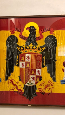 9/5/24 Bandera franquista del destructor 'Jorge Juan', que combatió en el bando republicano contra Franco y cuya tripulación acabó en un campo de concentración marroquí.