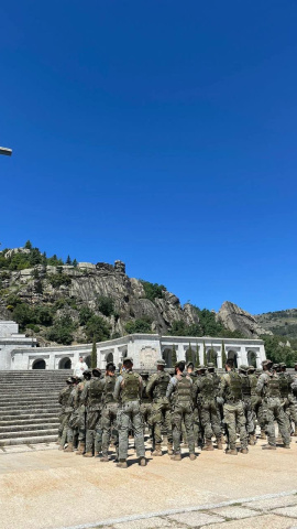 Los miembros de la compañía de del Batallón de Infantería Protegida (BIP) “Uad Ras” II / 31, en el Valle de los Caídos.