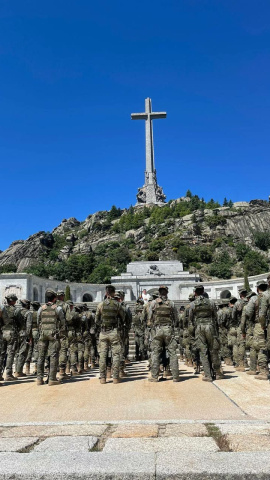 Los miembros de la compañía de del Batallón de Infantería Protegida (BIP) “Uad Ras” II / 31, en el Valle de los Caídos.