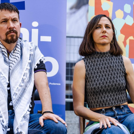 El exlíder de Podemos, Pablo Iglesias y la secretaria general de Podemos, Ione Belarra durante el acto de cierre de campaña de Podemos para los comicios europeos