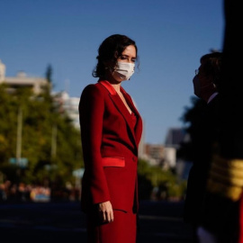 La presidenta de la Comunidad de Madrid, Isabel Díaz Ayuso, en el desfile de las Fuerzas Armadas del 12-O de 2021. CAM