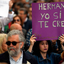 Manifestación en apoyo a la víctima de La Manada, en Madrid. AFP