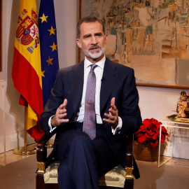 El rey Felipe VI pronuncia su tradicional mensaje de Nochebuena, el octavo de su reinado. EFE/Ballesteros/POOL