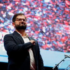  Gabriel Boric celebra la victoria en las elecciones presidenciales de Chile, en Santiago.- REUTERS