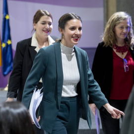 Foto de enero de 2023 de la entoces ministra de Igualdad, Irene Montero, con la secretaria de Estado de Igualdad, Ángela Rodríguez, y la delegada del Gobierno contra la violencia de género, Victoria Rosell, en una rueda de prensa en la sede de su Depar