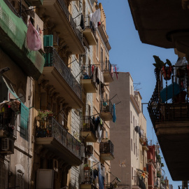 Edificios de viviendas en Barcelona. EUROPA PRESS/David Zorrakino