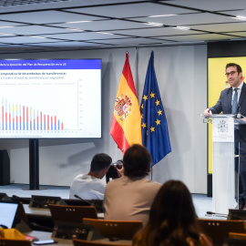 El ministro de Economía, Comercio y Empresa, Carlos Cuerpo, durante una rueda de prensa, en la sede del Ministerio, en Madrid (España).- Gustavo Valiente / Europa Press